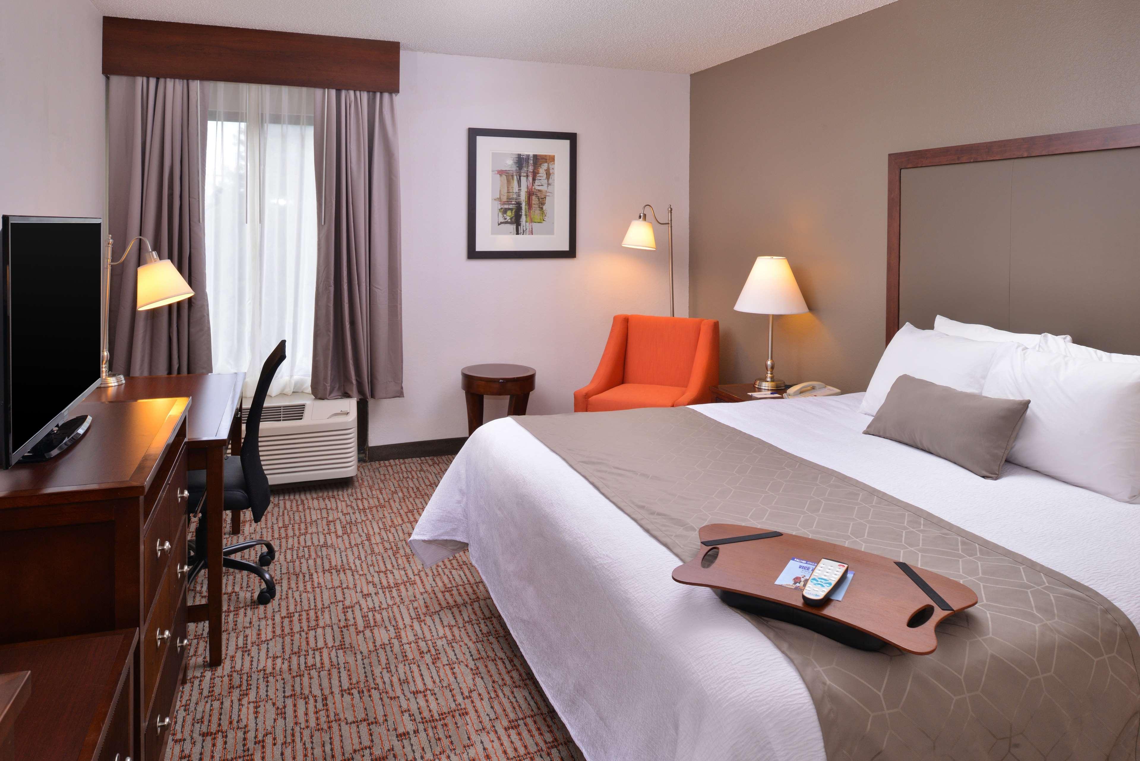 Best Western Plus Wichita West Airport Inn Zewnętrze zdjęcie